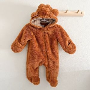 SO COZY!! Brown Bear Suit 🤍